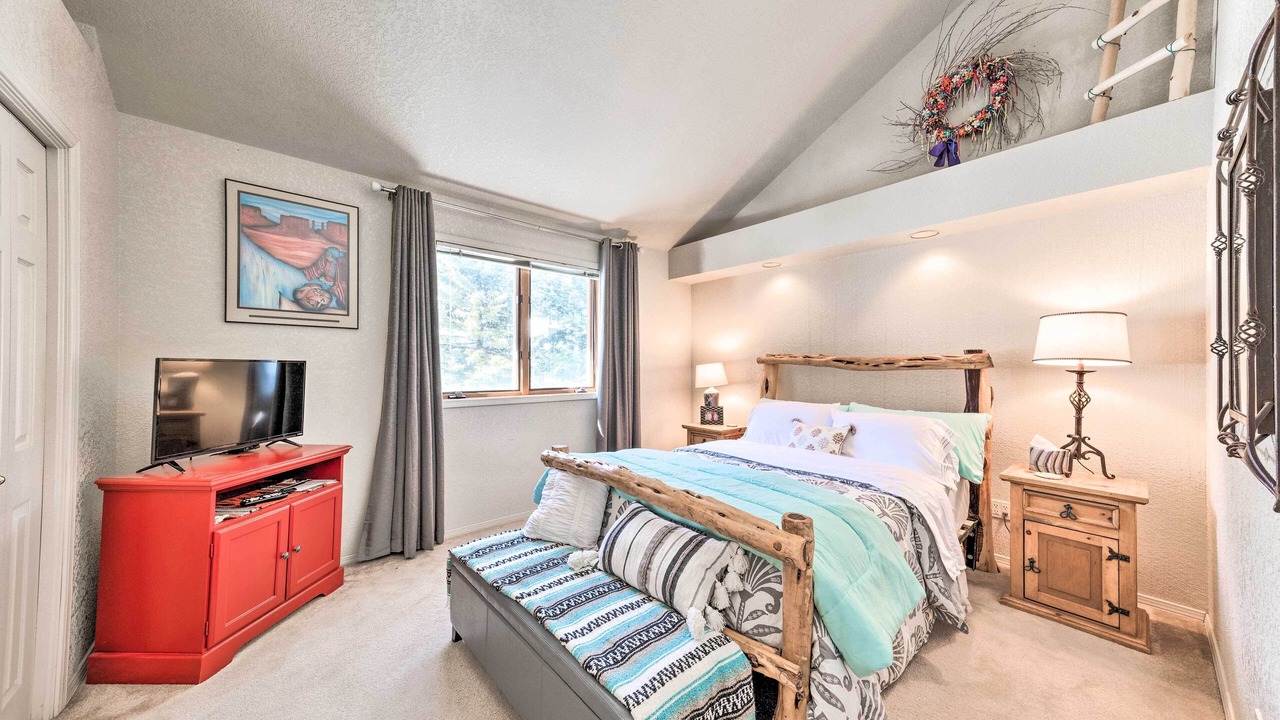 Photo of Bedroom in Cloudcroft