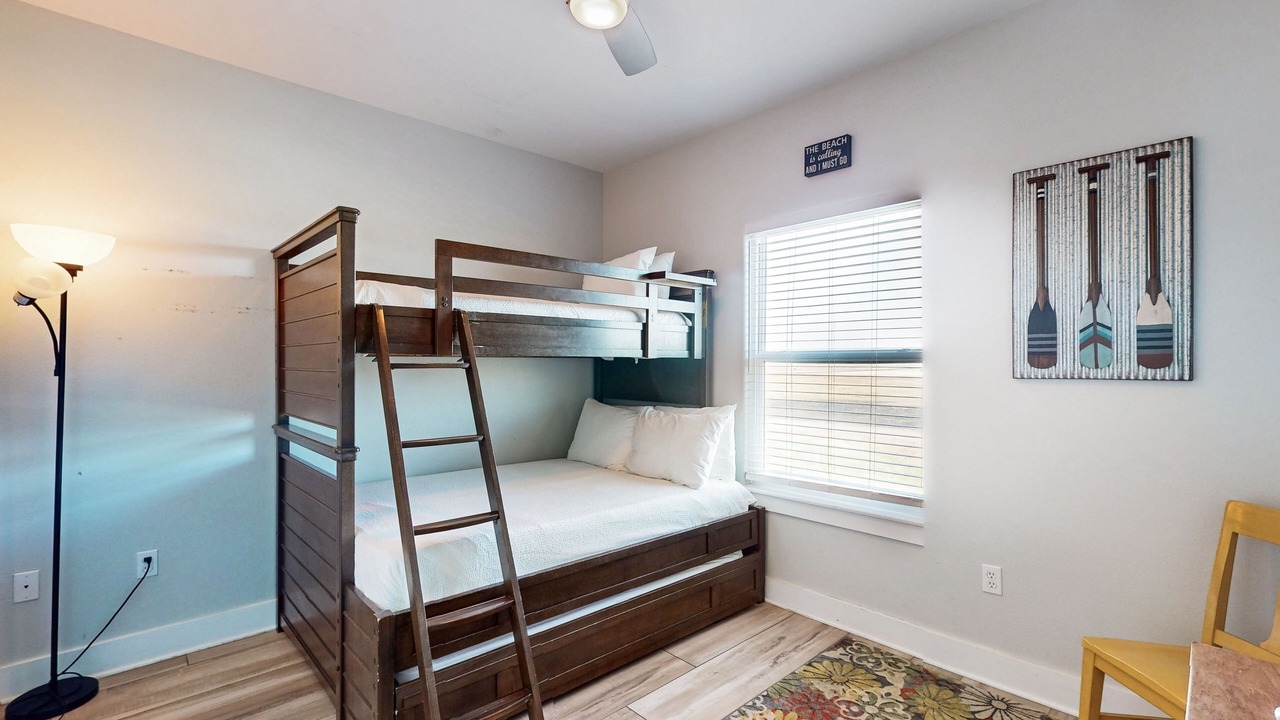 Photo of Bedroom in Leeward Sands