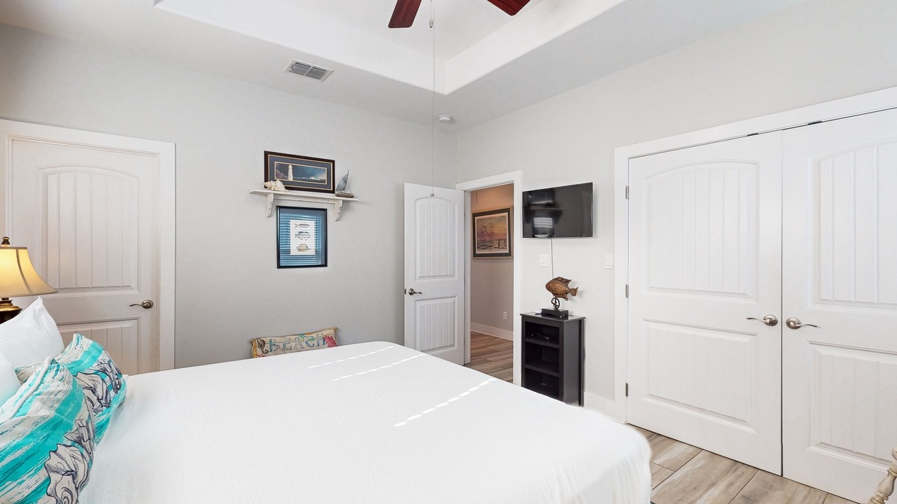 Photo of Bedroom in Leeward Sands