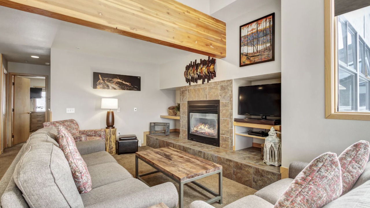 Photo of Livingroom in Baldy Mountain