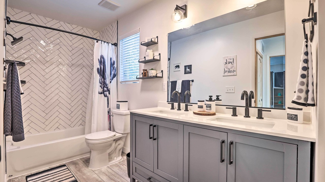 Photo of Bathroom in Saint Mary's