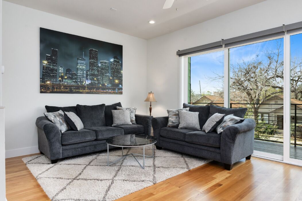 Photo of Livingroom in South Central Houston