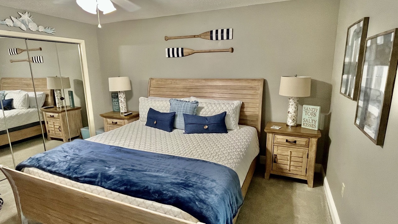 Photo of Bedroom in Gulf Shores