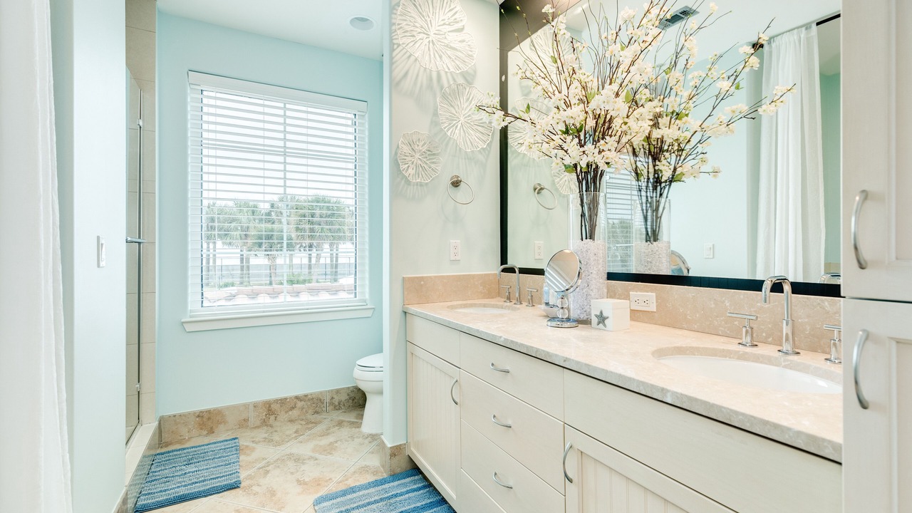 Photo of Bathroom in Galveston