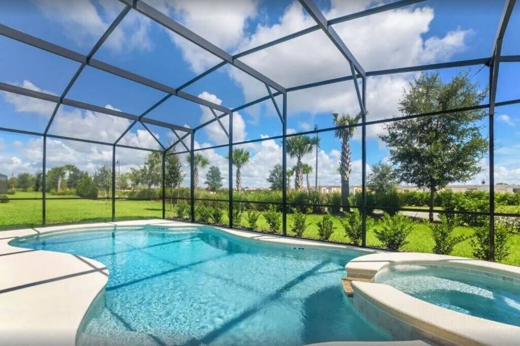 Photo of Outdoor in Loughman