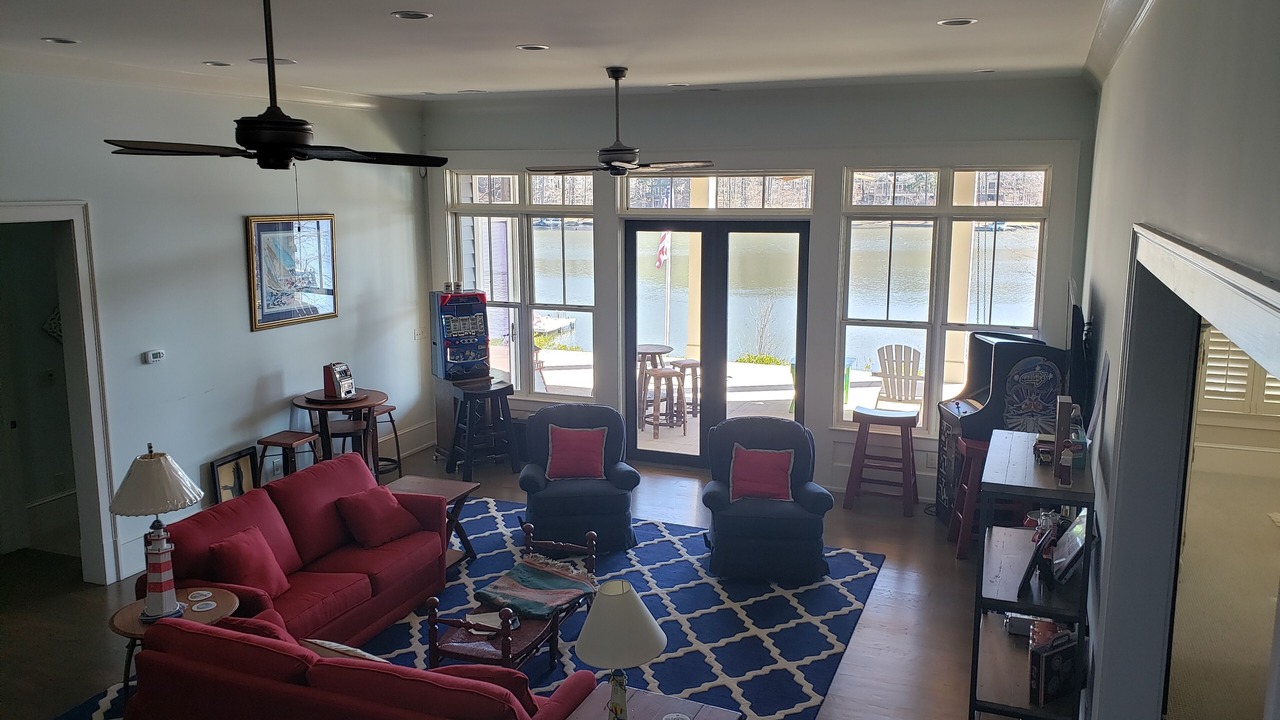 Photo of Livingroom in Lake Oconee