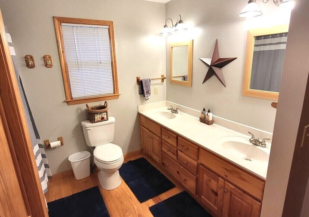 Photo of Bathroom in Ellijay