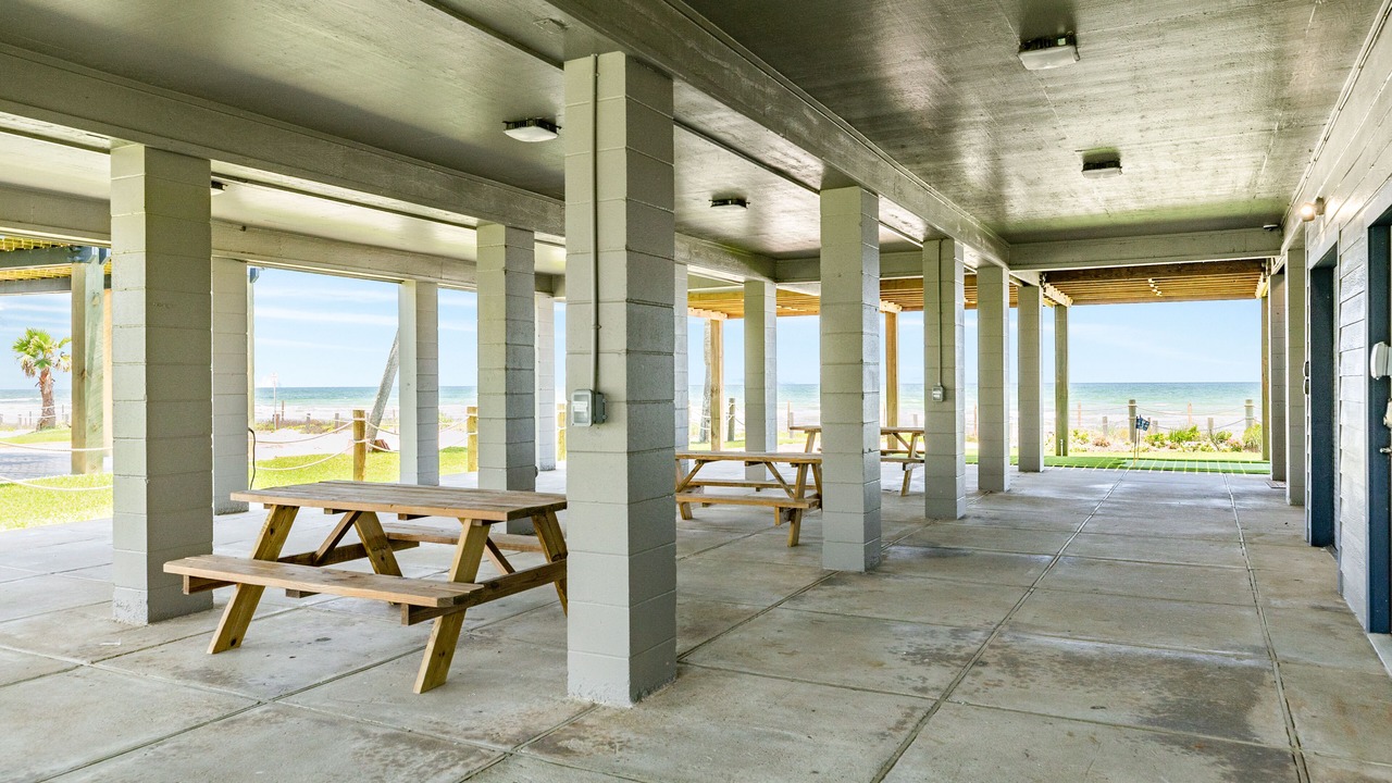 Photo of Others in Bermuda Beach