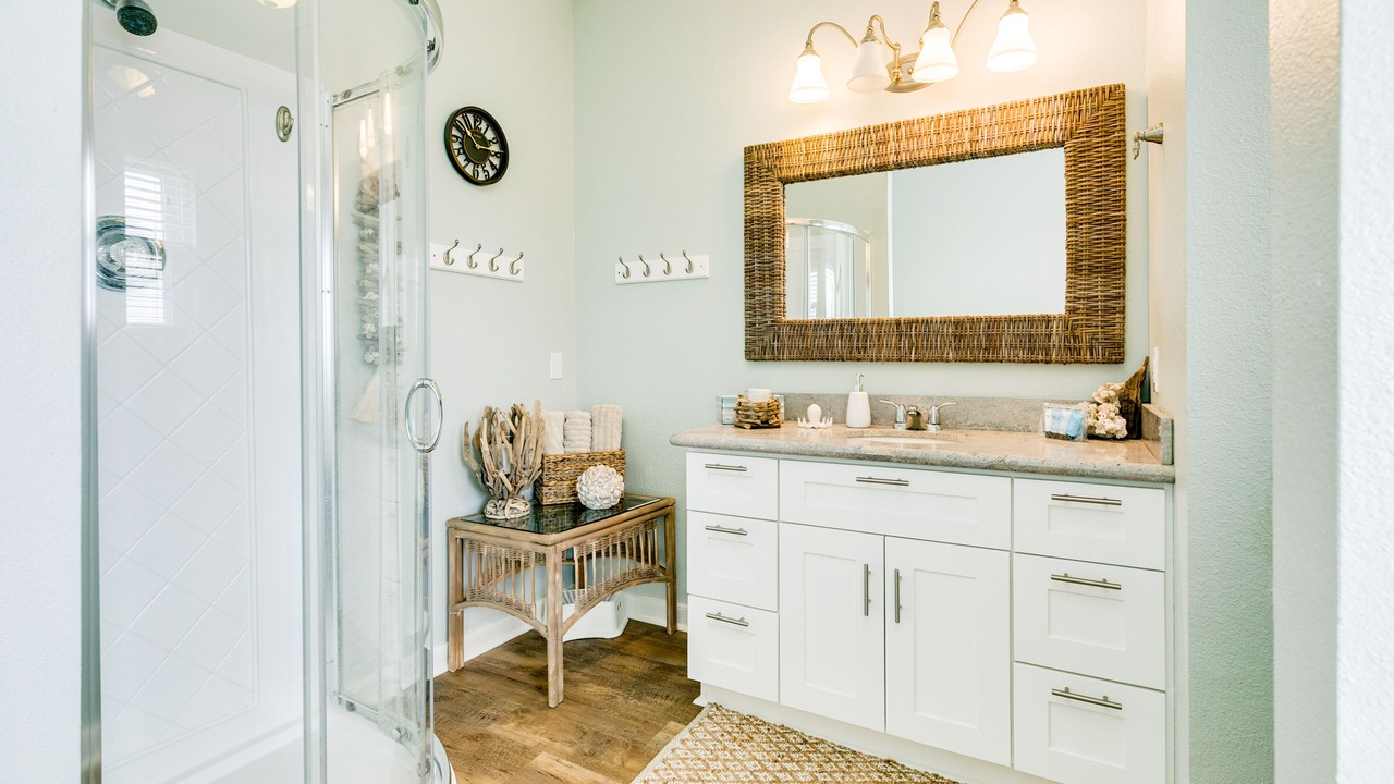 Photo of Bathroom in Pointe San Luis