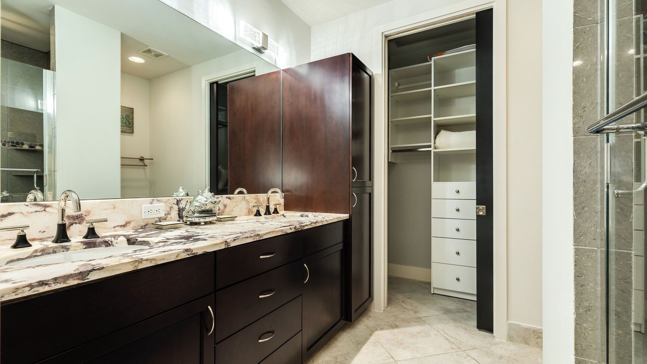 Photo of Bathroom in Galveston