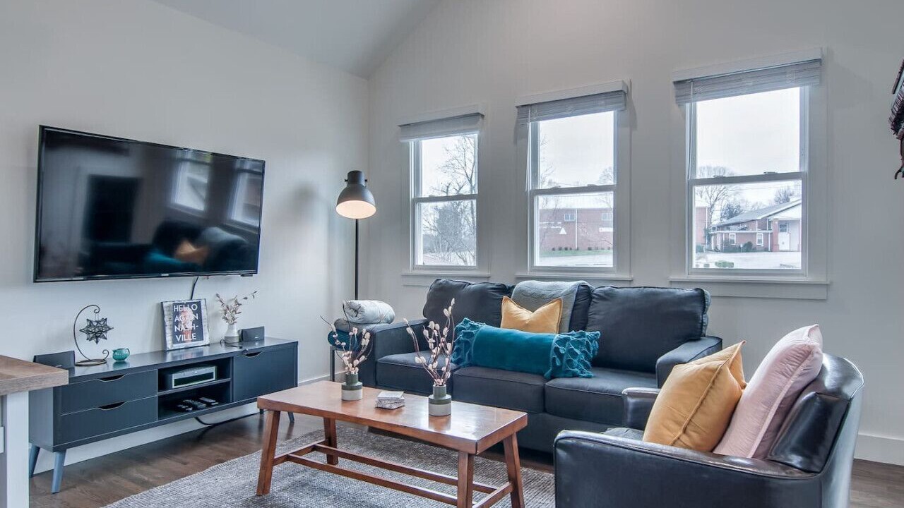 Photo of Livingroom in Historic Waverly