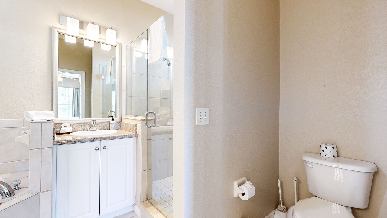 Photo of Bathroom in Naples