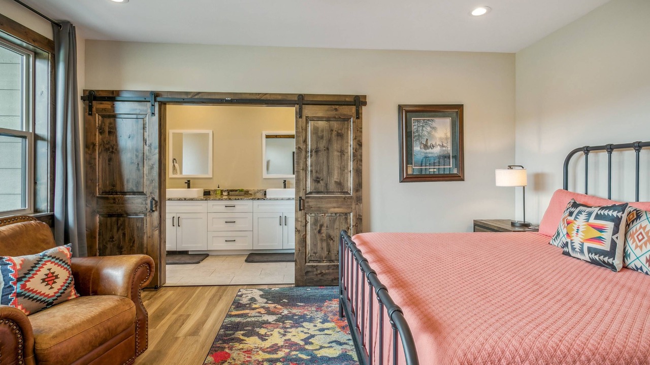 Photo of Bedroom in Twin Creek Village