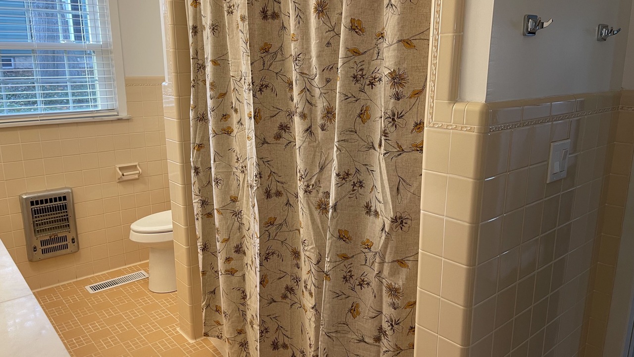 Photo of Bathroom in Sandusky