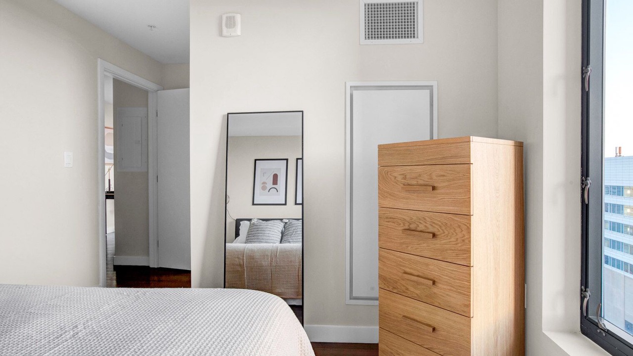 Photo of Bedroom in Theatre District