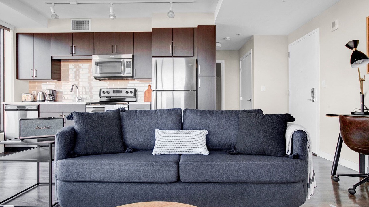 Photo of Livingroom in Theatre District