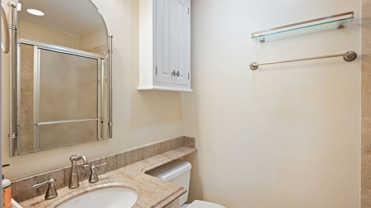 Photo of Bathroom in Debordieu Colony