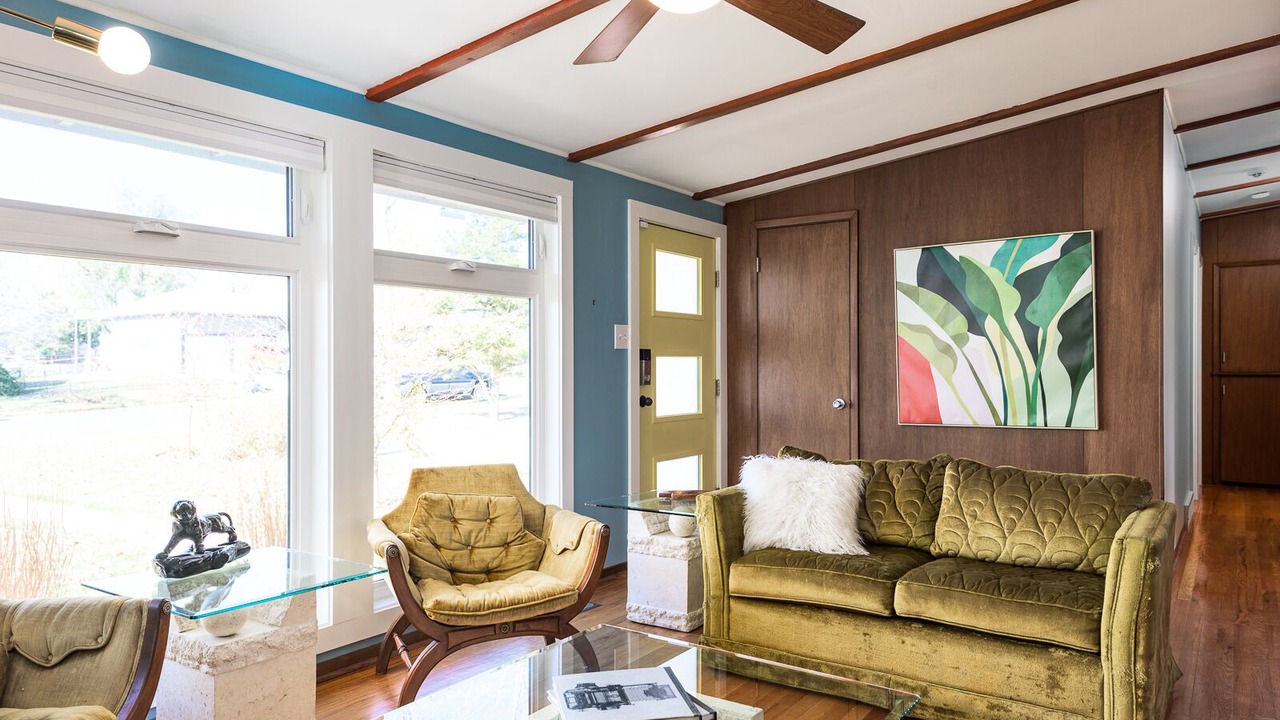 Photo of Livingroom in South Westminster