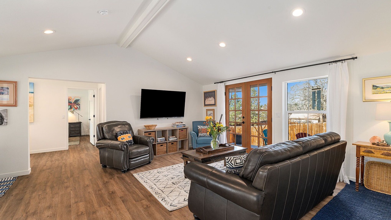 Photo of Livingroom in Castle Rock
