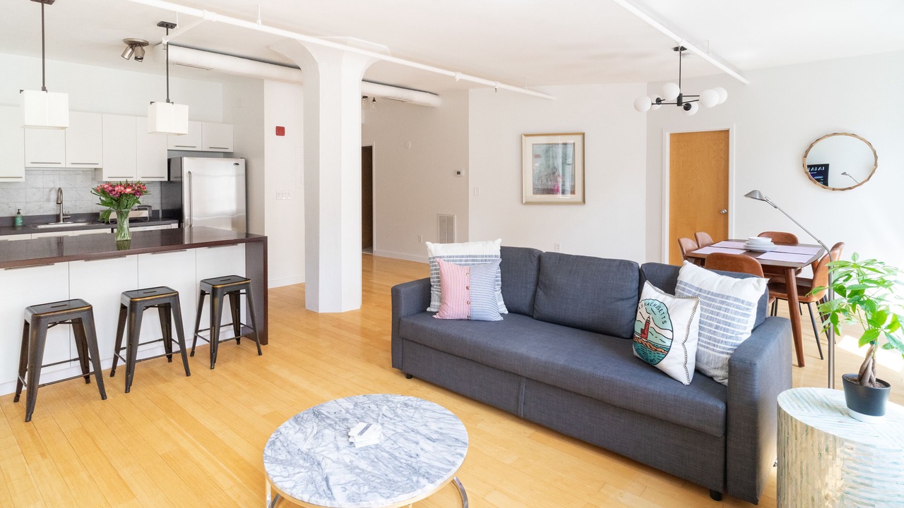 Photo of Livingroom in Boston