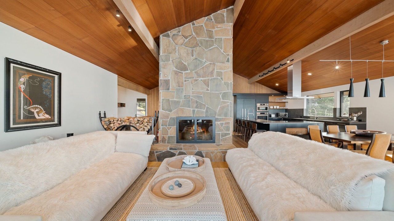 Photo of Livingroom in Neahkahnie Beach