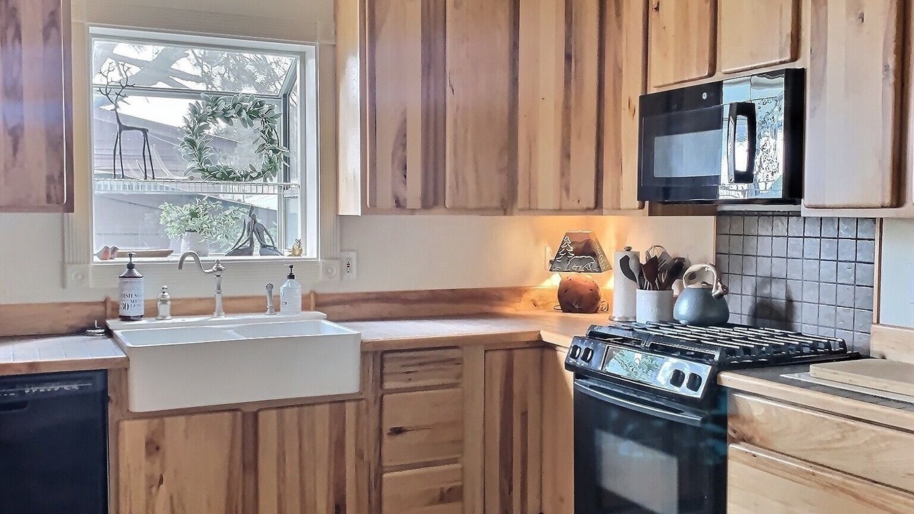 Photo of Kitchen in Cloudcroft