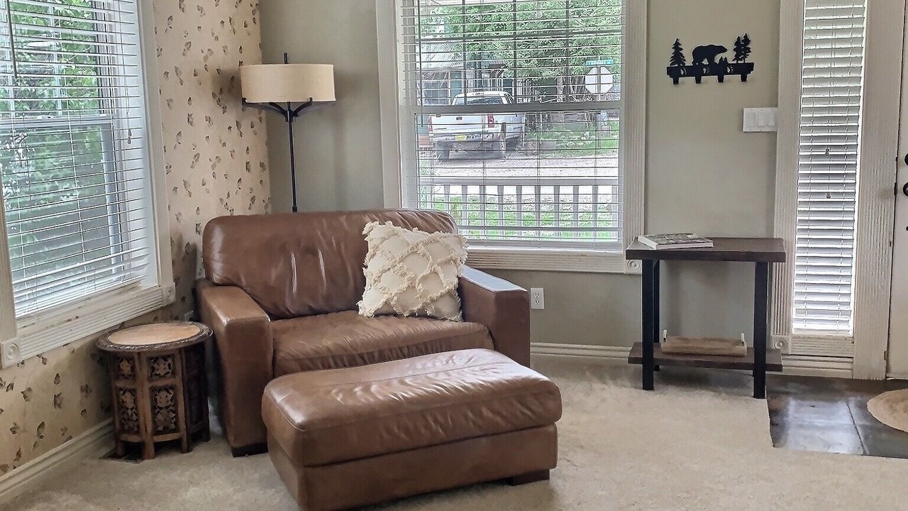 Photo of Livingroom in Cloudcroft