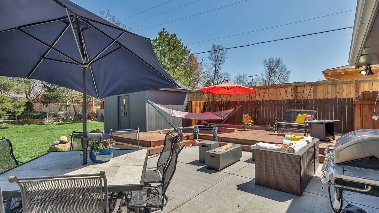 Photo of Outdoor in Barths