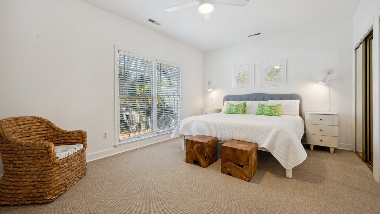Photo of Bedroom in Debordieu Colony
