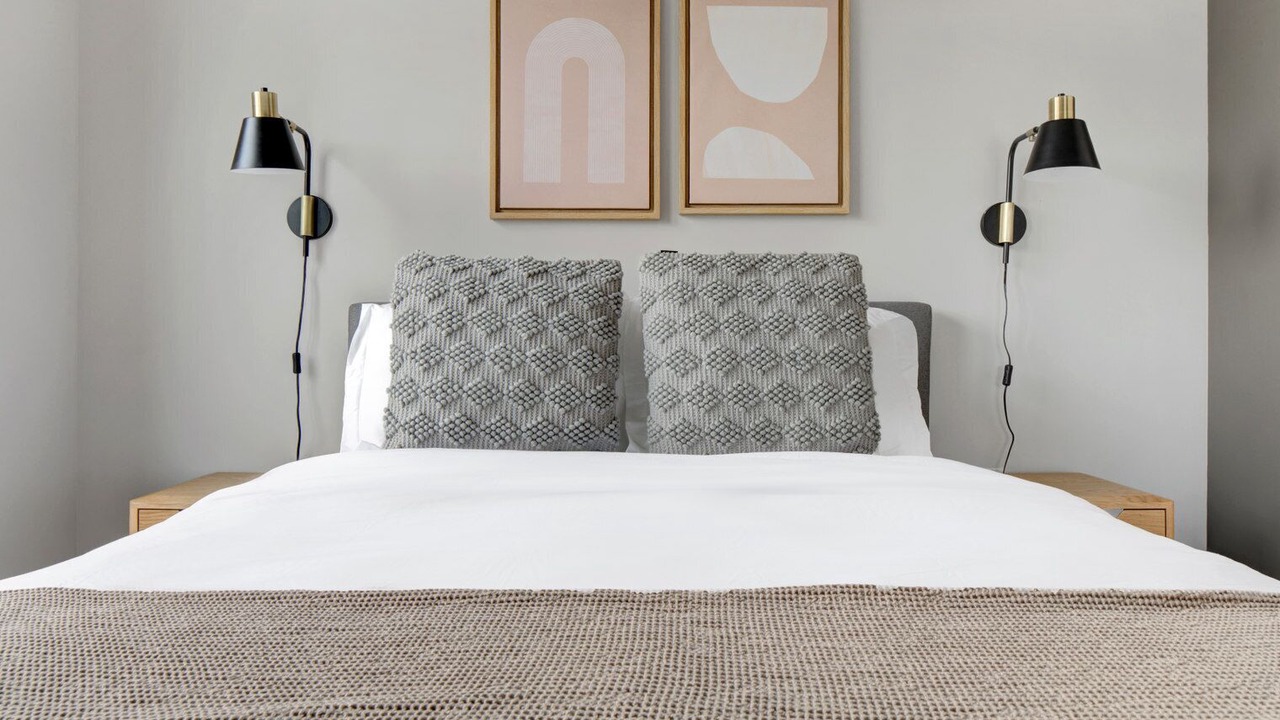 Photo of Bedroom in Theatre District