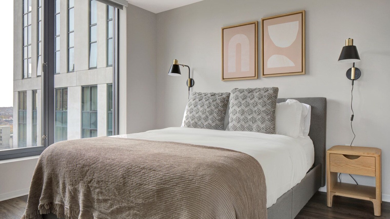Photo of Bedroom in Theatre District