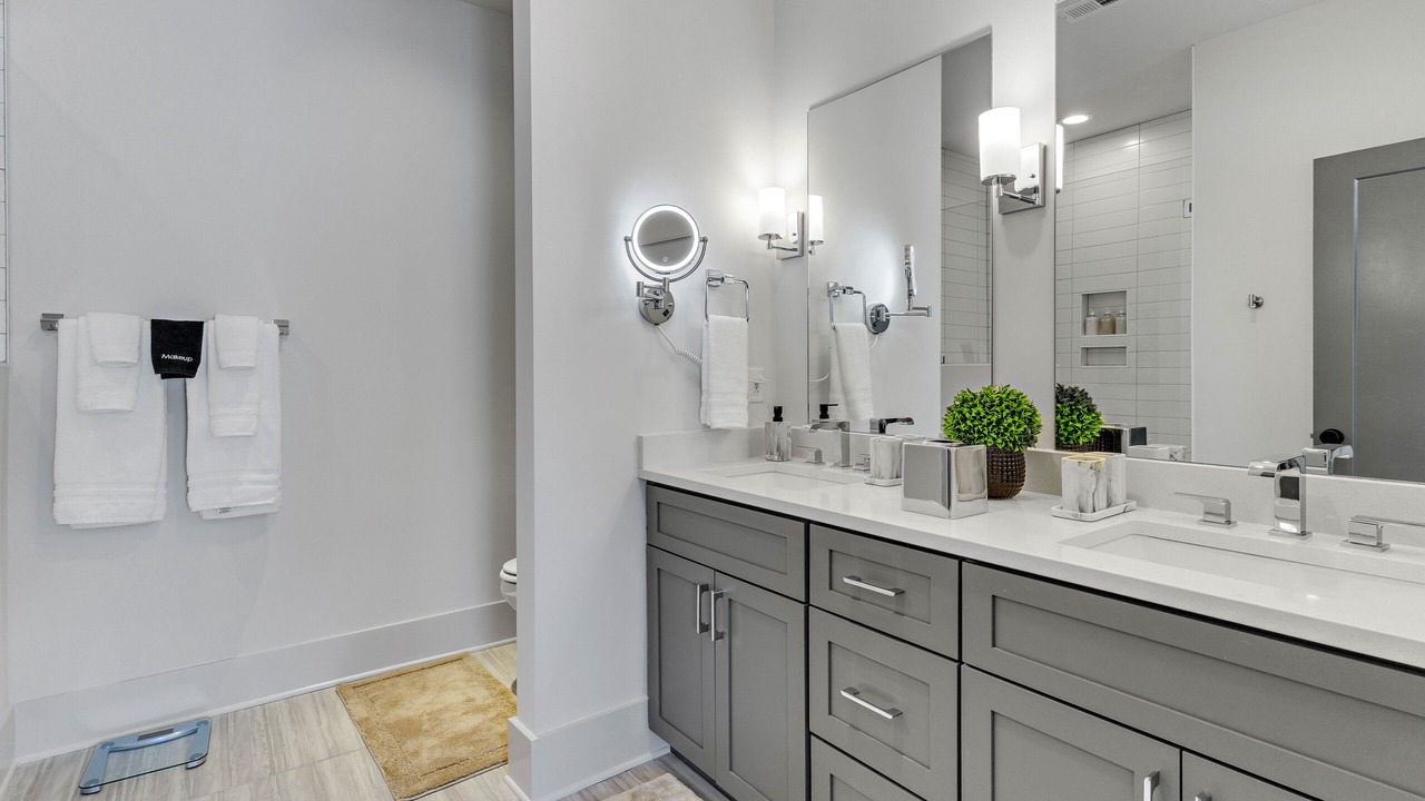 Photo of Bathroom in Greenwood