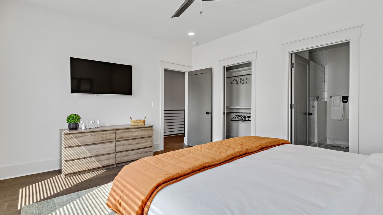 Photo of Bedroom in Greenwood