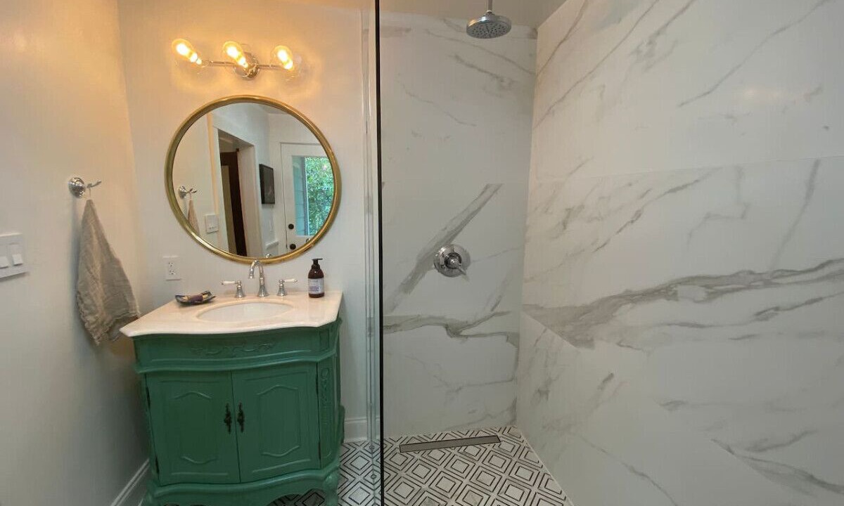 Photo of Bathroom in Harpers Ferry