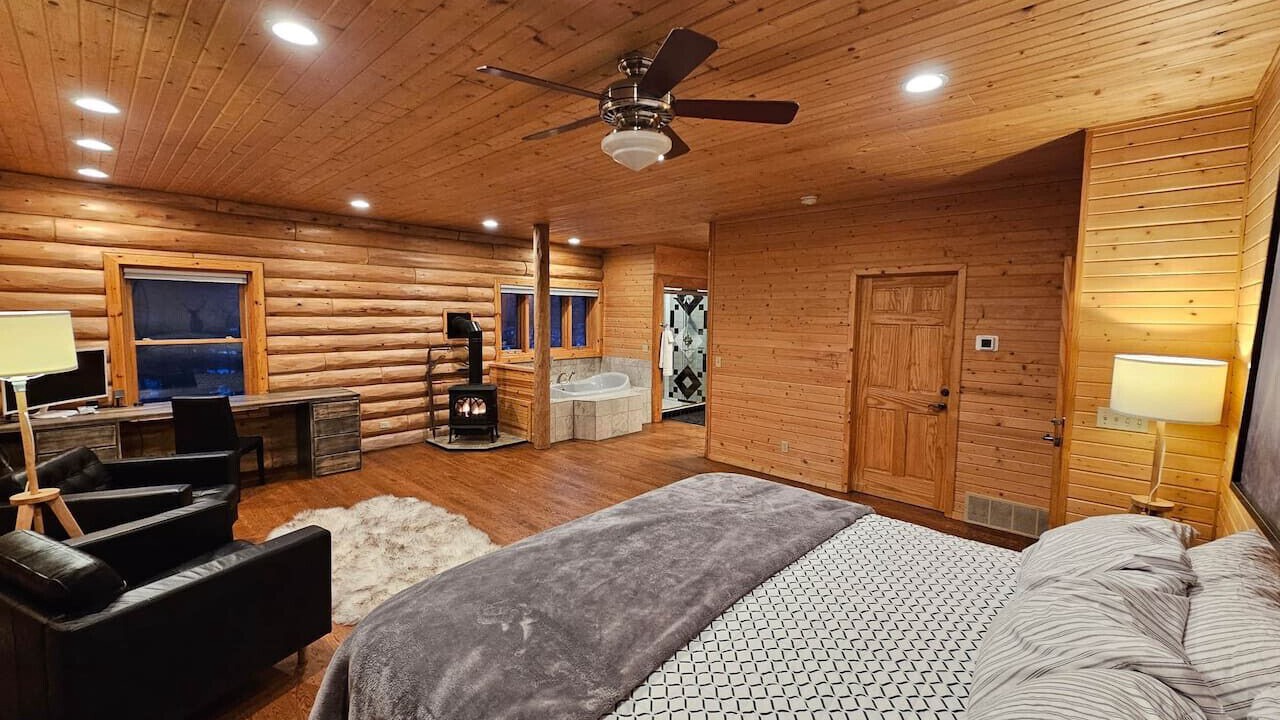 Photo of Bedroom in Cable