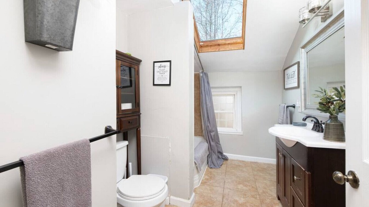 Photo of Bathroom in Berea
