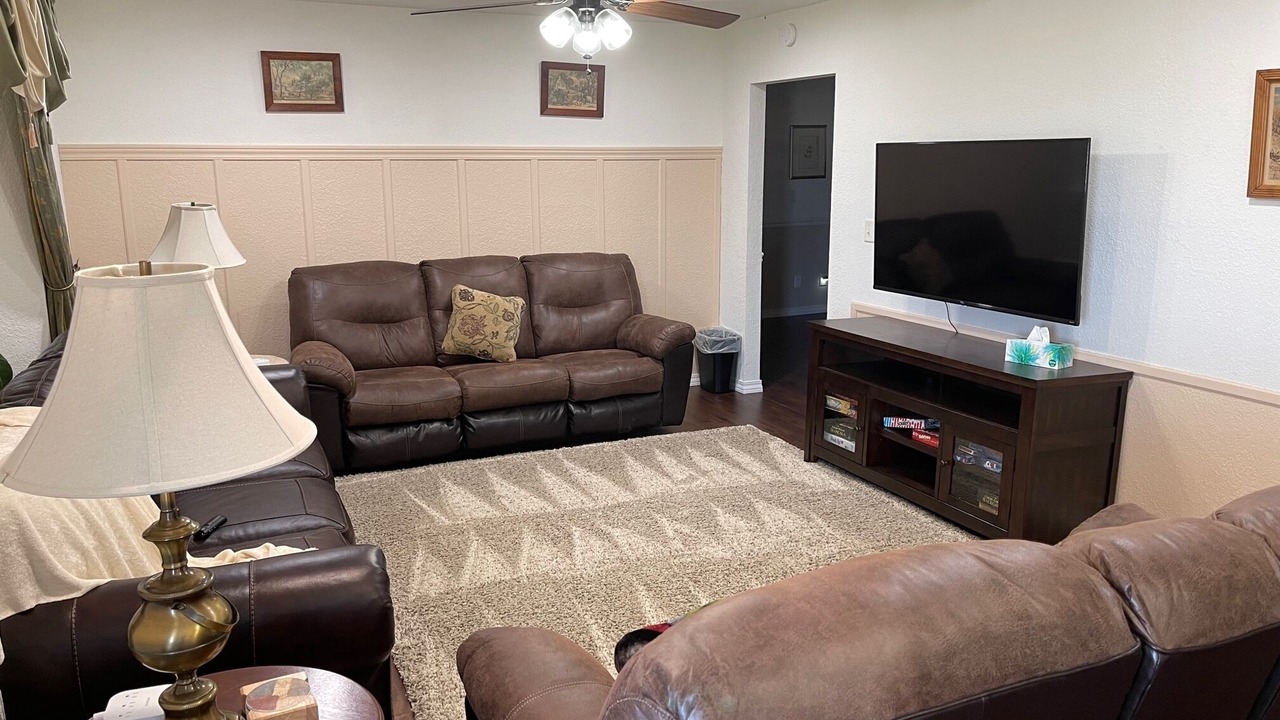 Photo of Bedroom in Mountain Grove