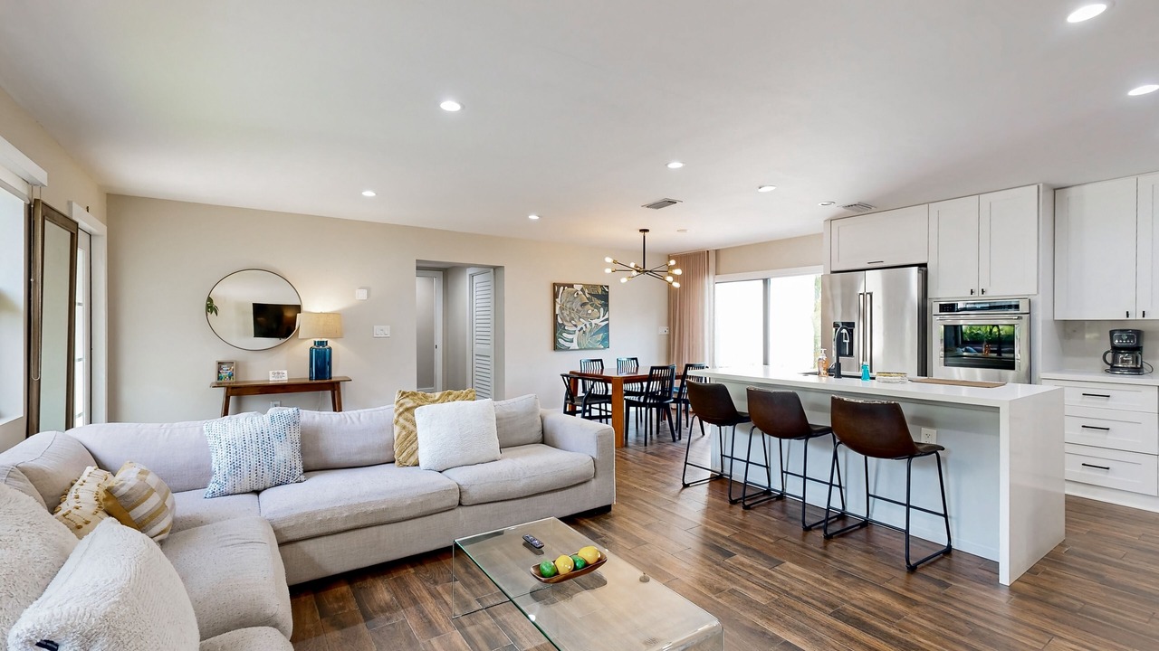 Photo of Livingroom in Riviera Estates