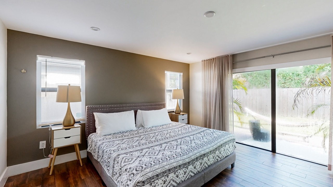 Photo of Bedroom in Riviera Estates