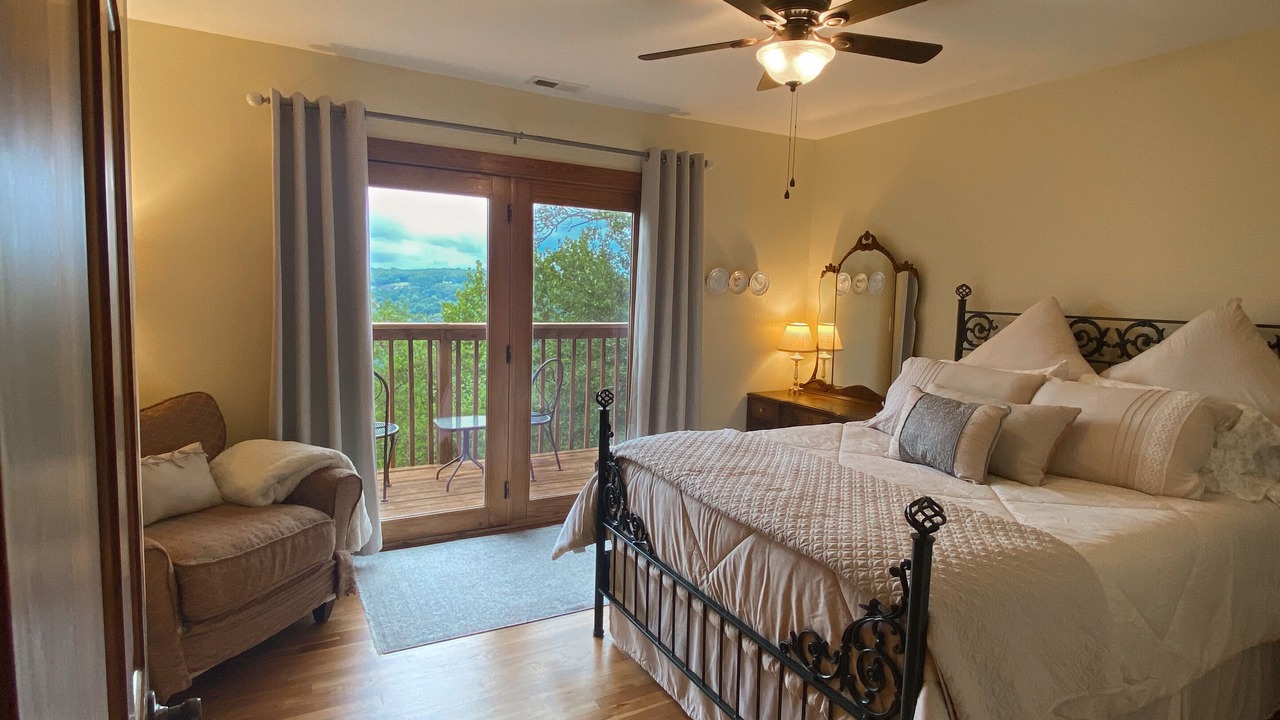 Photo of Bedroom in Monteagle