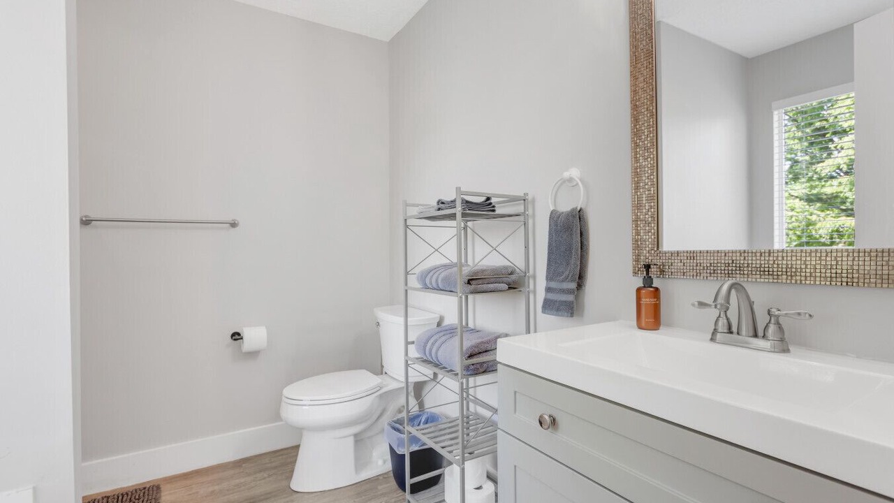 Photo of Bathroom in Thompson's Station