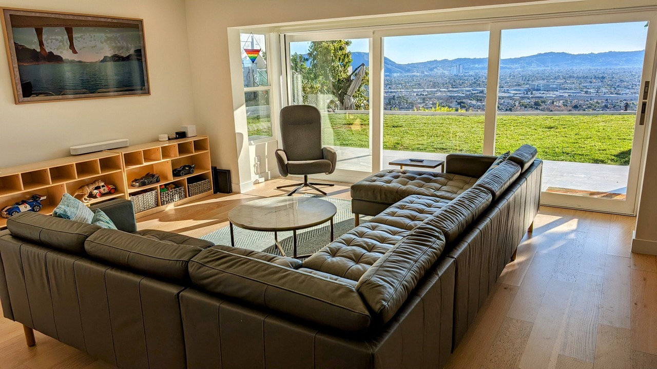 Photo of Livingroom in Burbank