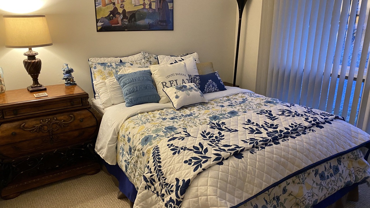 Photo of Bedroom in Olivia