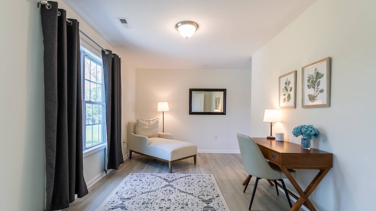 Photo of Bedroom in Tracys Landing