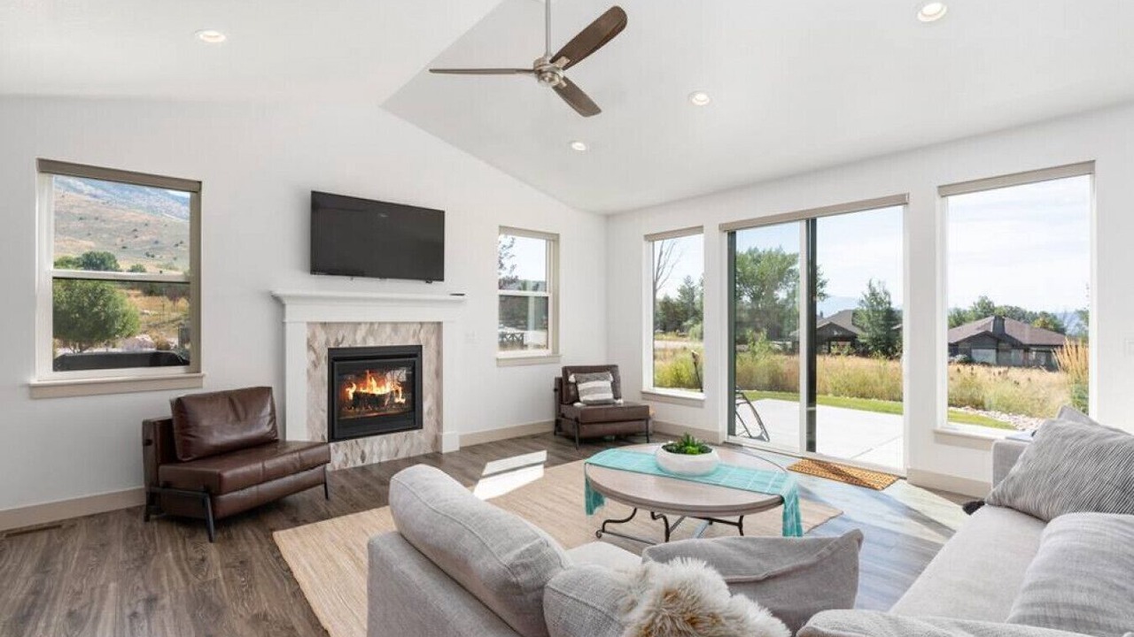 Photo of Livingroom in Wolf Creek