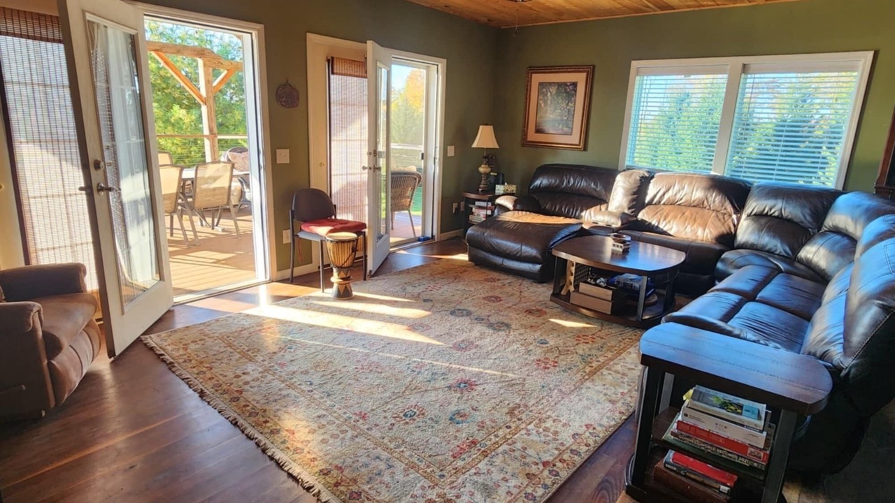 Photo of Livingroom in Conesus