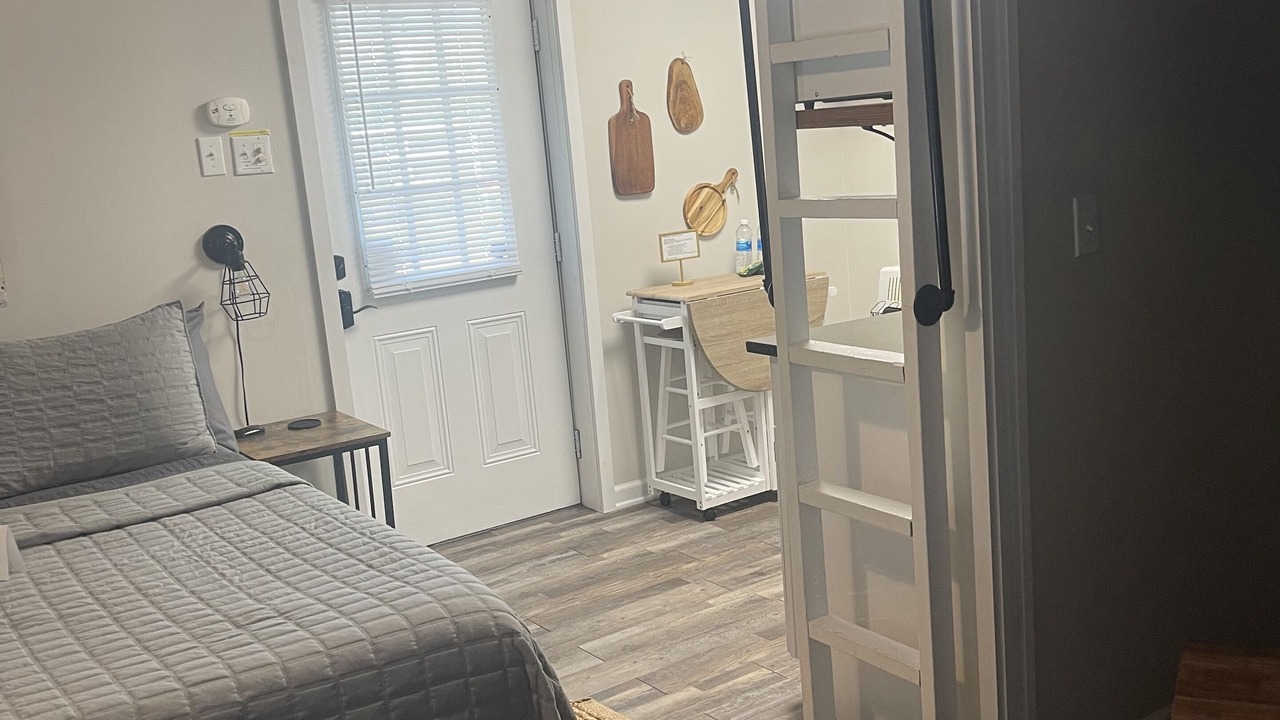 Photo of Bedroom in Batavia