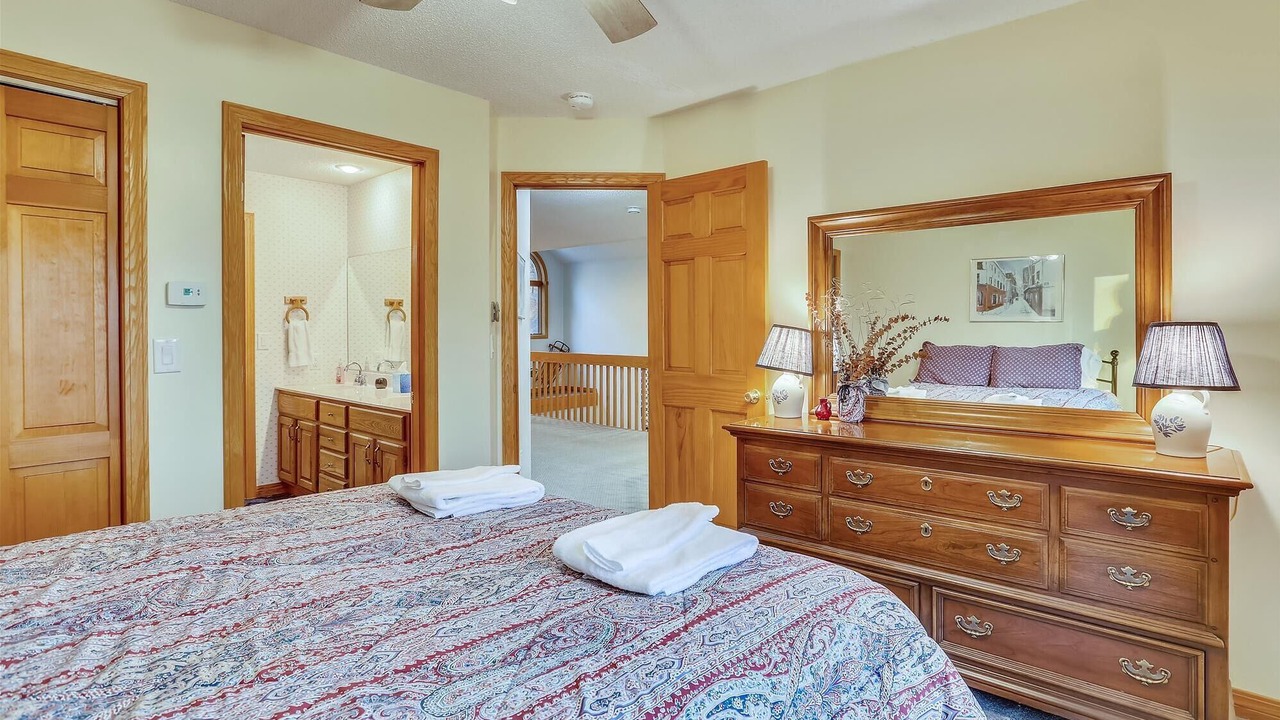 Photo of Bedroom in Old Timberline