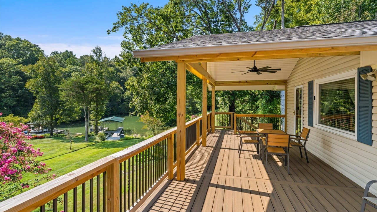 Photo of Outdoor in Ashley Oaks