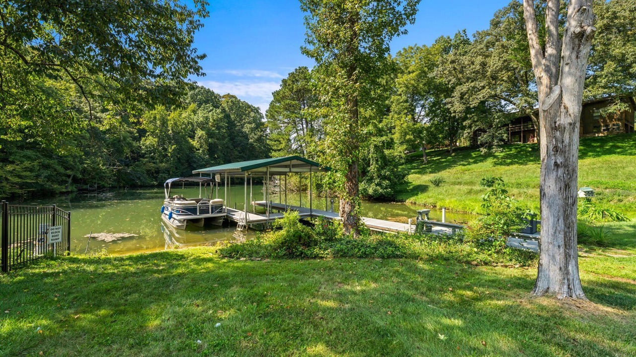 Photo of Outdoor in Ashley Oaks